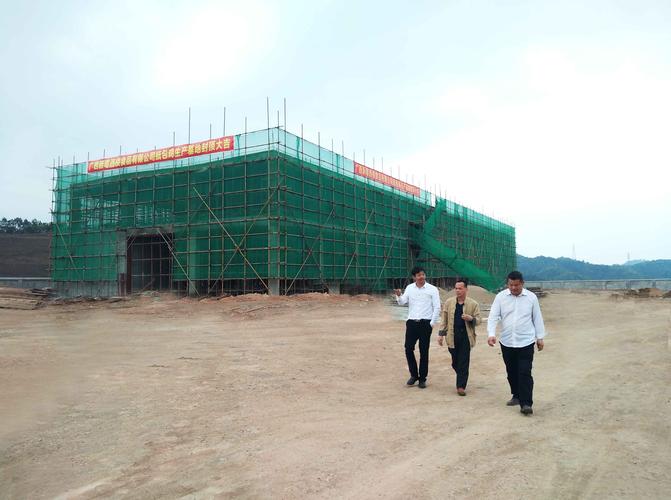 全国首家超大规模纸包鸡生产基地建设花园厂区构筑生态文明新高地